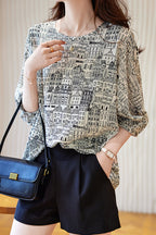 Round Neck Illustrated Print Short Sleeve Blouse
