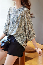 Round Neck Illustrated Print Short Sleeve Blouse